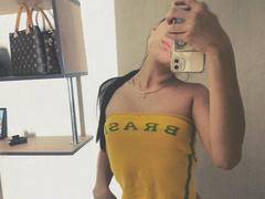DorineJennelle - female with black hair and  big tits webcam at xLoveCam