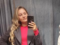 DorisBliss - female webcam at xLoveCam