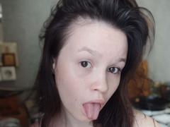 DottieZaspel - female with black hair webcam at xLoveCam