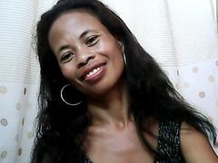 DouceurLove - female with black hair webcam at xLoveCam