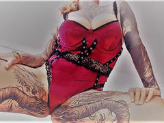 DroolingTits69 from xLoveCam