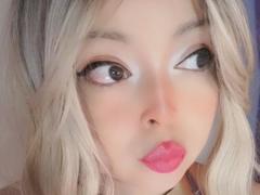 DulceAmy - female with brown hair webcam at xLoveCam