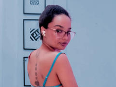 DulceNayra - female webcam at xLoveCam