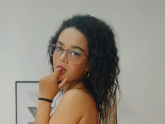 DulceNayra - female webcam at xLoveCam