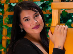 DulceRosier - female with black hair and  big tits webcam at xLoveCam