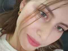 DulceRousse - blond female with  big tits webcam at xLoveCam