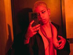 DulceSweett - blond female with  big tits webcam at xLoveCam