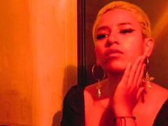 DulceSweett - blond female with  big tits webcam at xLoveCam