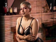 DulceSweett - blond female with  big tits webcam at xLoveCam