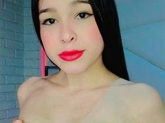 DulceTernura - female with black hair webcam at xLoveCam
