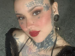 DulcineaCool - female with black hair and  small tits webcam at xLoveCam