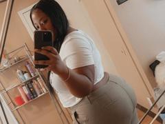 Ebhony - female with black hair and  big tits webcam at xLoveCam