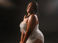 EbonyHenner - female with black hair and  big tits webcam at LiveJasmin