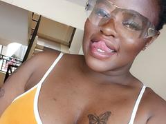 Ebonyalya - female with black hair and  big tits webcam at xLoveCam