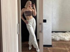EchoGovero - female webcam at xLoveCam