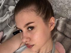 EchoKitanik - female with black hair webcam at xLoveCam