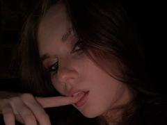 EdaAfan - female webcam at xLoveCam
