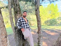 Edahi - male webcam at xLoveCam