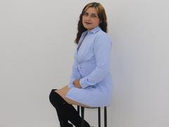 Ehmily - female with brown hair and  big tits webcam at xLoveCam