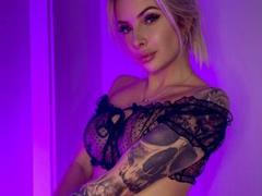 EileX-hot - blond female webcam at xLoveCam