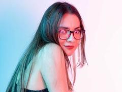 EimmyHosk - female with brown hair and  small tits webcam at xLoveCam