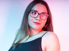 EimmyHosk - female with brown hair and  small tits webcam at xLoveCam