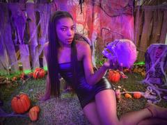 ElaJacobs - female with black hair webcam at LiveJasmin