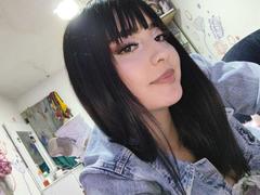 ElaJamess - female with  big tits webcam at xLoveCam