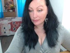 ElaineNights-hot - female with black hair webcam at xLoveCam