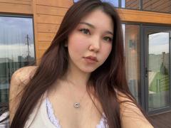 ElbaHuppenbauer - female with black hair webcam at xLoveCam