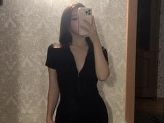 ElbaHuppenbauer - female with black hair webcam at xLoveCam