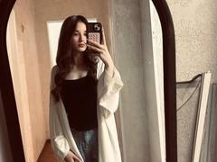 EleaseTichenor - female with brown hair and  big tits webcam at xLoveCam