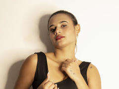 ElectraHarding - female with brown hair and  big tits webcam at LiveJasmin