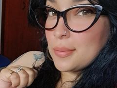 IAmZaylu - female with brown hair and  small tits webcam at xLoveCam