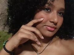 ElenaCartero from xLoveCam