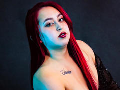 ElenaWesteros - female with red hair webcam at LiveJasmin