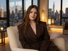 KaitlynVinion - female with brown hair and  big tits webcam at LiveJasmin