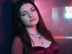 KaitlynVinion - female with brown hair and  big tits webcam at LiveJasmin