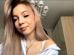 ElfredaInsley from xLoveCam