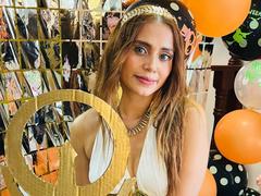 EliBaker - female with brown hair webcam at xLoveCam