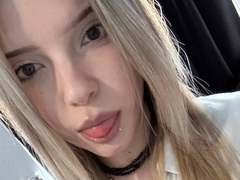 ElidiaKrotine from xLoveCam