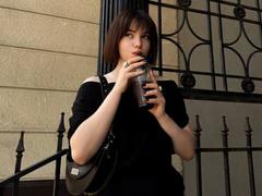 CarmonYorton - female with brown hair webcam at xLoveCam