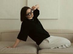 CarmonYorton - female with brown hair webcam at xLoveCam
