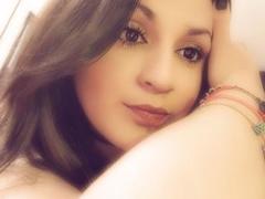 ElinaJhonson - female with brown hair and  big tits webcam at xLoveCam
