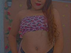 ElinaX - female with  small tits webcam at xLoveCam