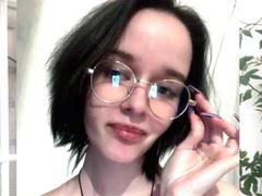ElisKeller - female with brown hair webcam at xLoveCam