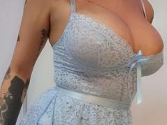LovelyShanS - female with brown hair and  big tits webcam at xLoveCam