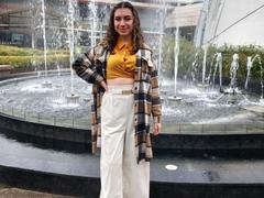 ElizaCanterville - female with brown hair webcam at LiveJasmin