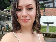 ElizaCanterville - female with brown hair webcam at LiveJasmin