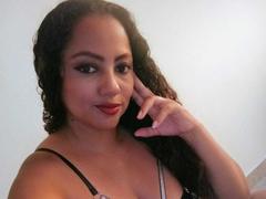 ElizabethBurke - female with brown hair webcam at LiveJasmin